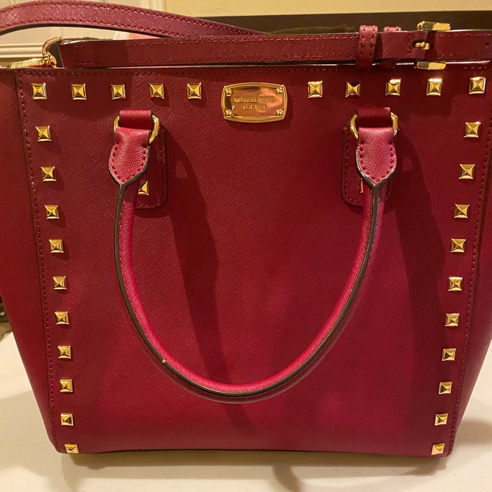 MK large red ❤️ saffiano leather tote!